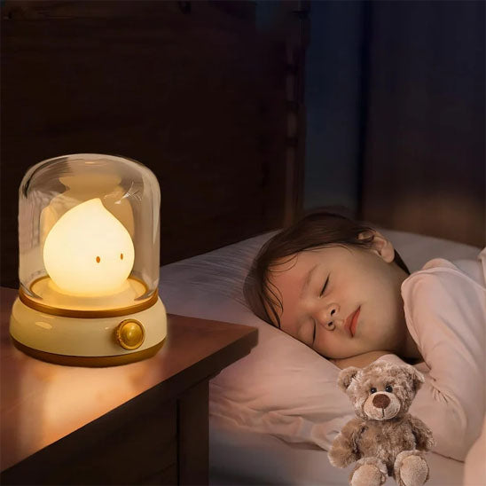 petit garcon dort bebe veilleuse