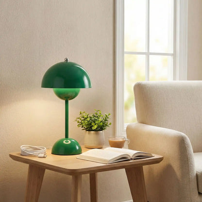 ambiance apaisante livre fleurs cable tasse lampe a poser verte