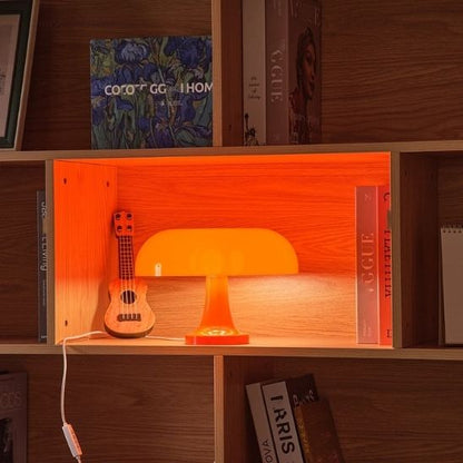 buffet guitare ambiance chaleureuse lampe a poser