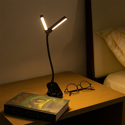 chambre soiree detente lampe de lecture lit