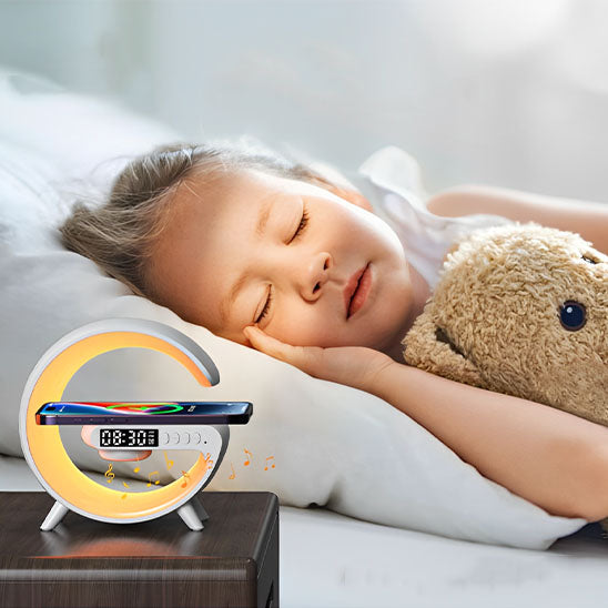 fillette doudou sommeil profond securite lampe de chevet