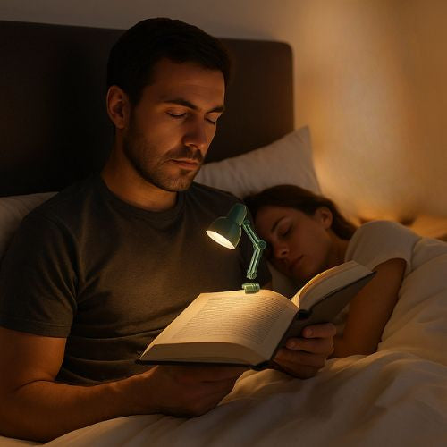 homme lecture tranquille lampes de lecture au lit