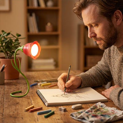 homme meticuleux dessin fleur orange lampe led de chevet