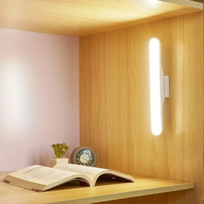 lampe de bureau rechargeable telecommande infrarouge et minuterie lumiere verticale