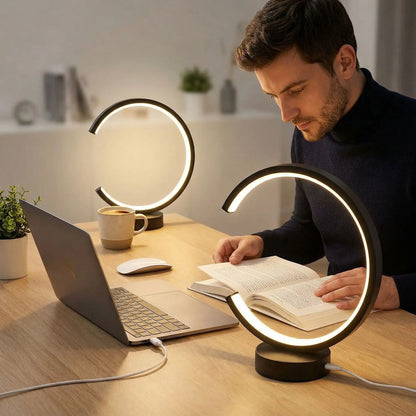 lumiere blanche homme attentionne travail bureau lampe ceramique a poser