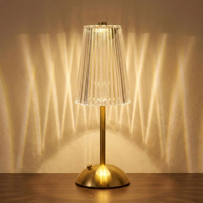 ombres verticales graphiques mur lampe a poser industrielle